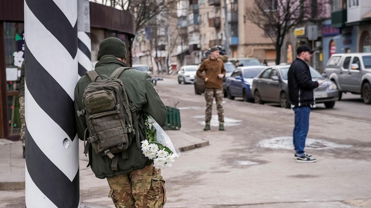 Nejméně tři mrtví po ruských útocích na Kramatorsk a Kupjansk